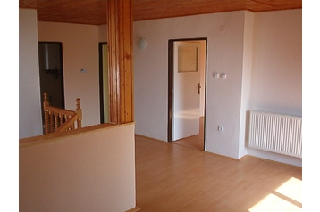 Apartma Kráľová pri Senci 6